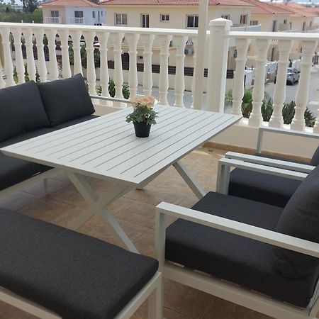 Nissi Golden Sands Sea View 2 Bedroom Apartment Aya Napa Dış mekan fotoğraf