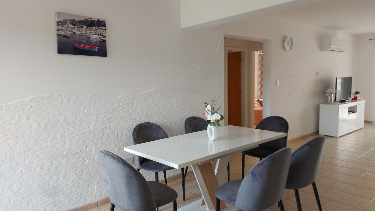 Nissi Golden Sands Sea View 2 Bedroom Apartment Aya Napa Dış mekan fotoğraf