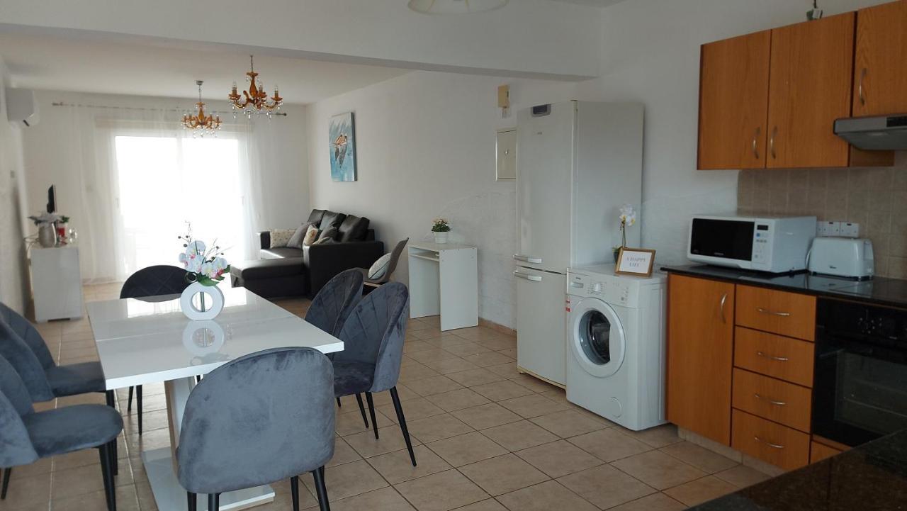 Nissi Golden Sands Sea View 2 Bedroom Apartment Aya Napa Dış mekan fotoğraf